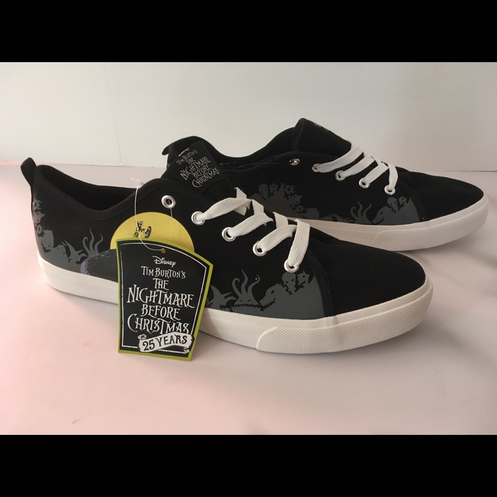 Men’s The Nightmare Before Christmas Sneakers, Size 13 - Picture 3 of 5